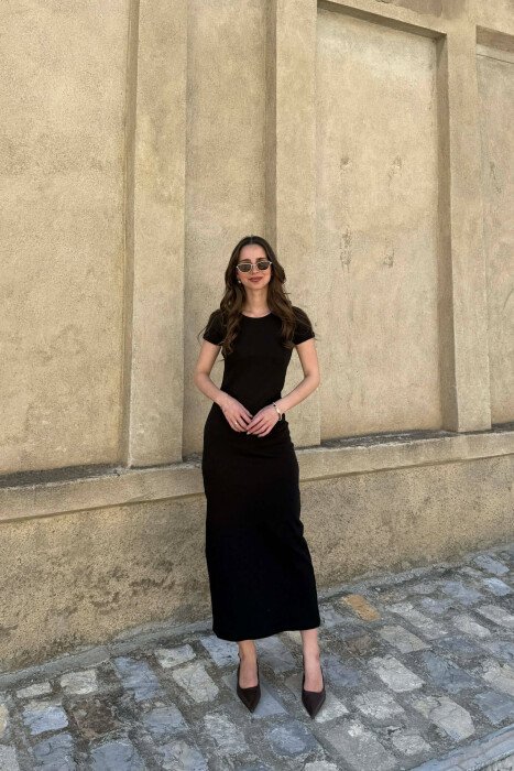 FUSTAN ME MENGE TE SHKURTA PER FEMRA NE NGJYRE TE ZEZE 