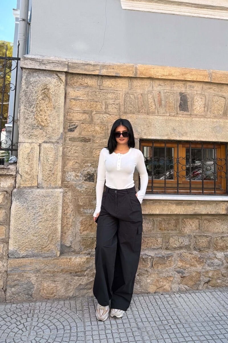 ONE COLOR SIDE POCKETS WOMAN TROUSERS BLACK/ E ZEZE - 1