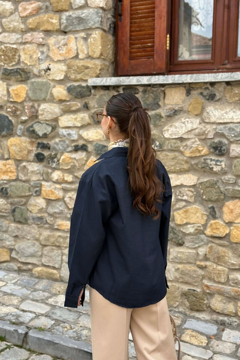 ONE COLOR SILVER BUTTONS WOMAN SHIRT DARK BLUE/BEE - 2