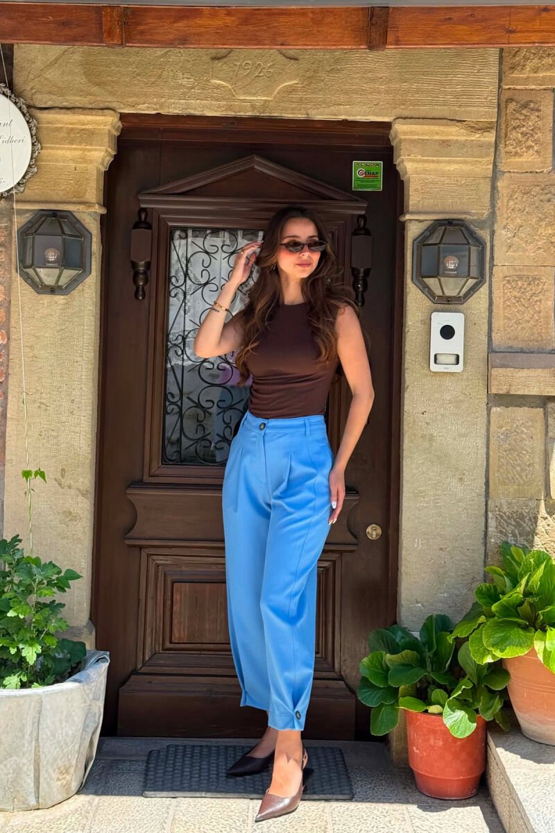 ONE COLOR SIMPLE BUTTON LEG DETAIL WOMAN TROUSERS LIGHTBLUE/BZ - 3