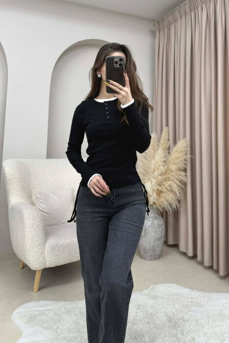 BLUZE E THJESHTE NJE NGJYRESHE ME JAKE ME BUTONA PER FEMRA NE NGJYRE TE ZEZE - KLAUDIO FASHION
