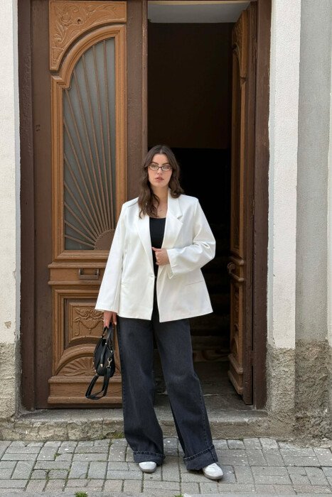 ONE COLOR SIMPLE CLASSIC WOMEN JACKET WHITE-E BARDHE - KLAUDIO FASHION