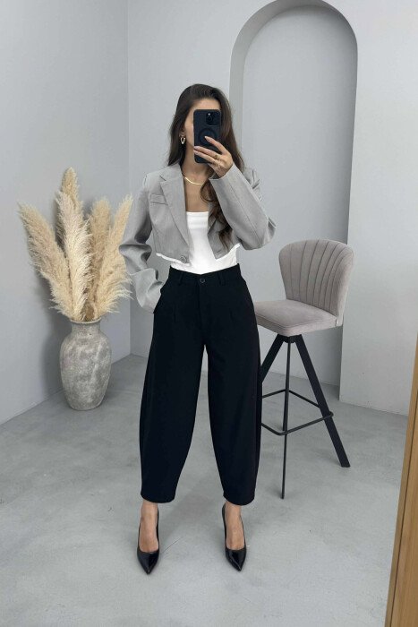 XHAKETË E SHKURTËR E THJESHTË NJËNGJYRËSHE PËR FEMRA NË NGJYRËN GRI - KLAUDIO FASHION