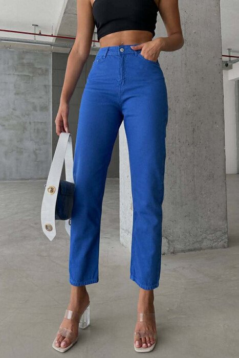 XHINSE TE THJESHTA NJE NGJYRESHE PER FEMRA NE NGJYRE BLU - KLAUDIO FASHION