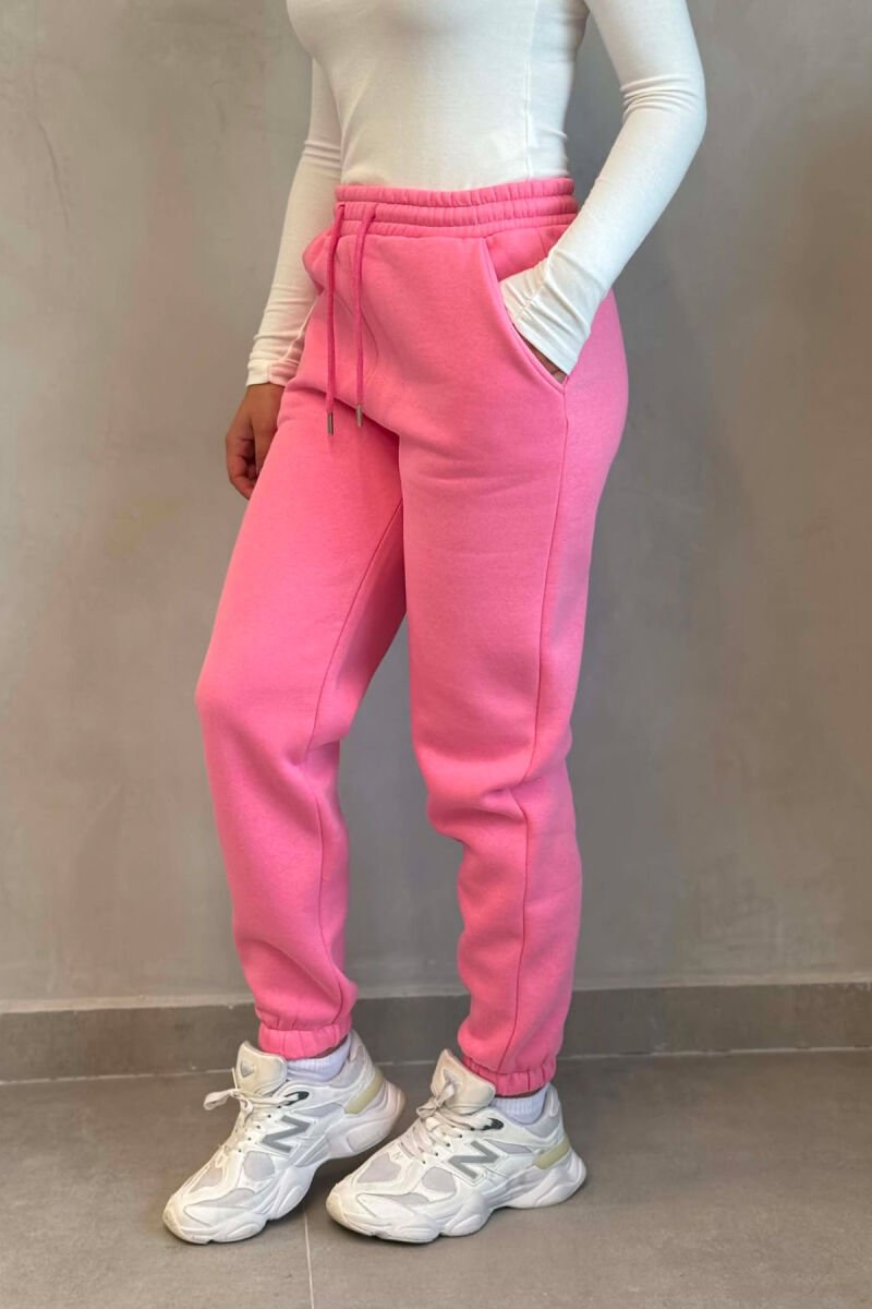 ONE COLOR SIMPLE FLUFFY WOMAN SWEATPANTS PINK/ROZE - 3