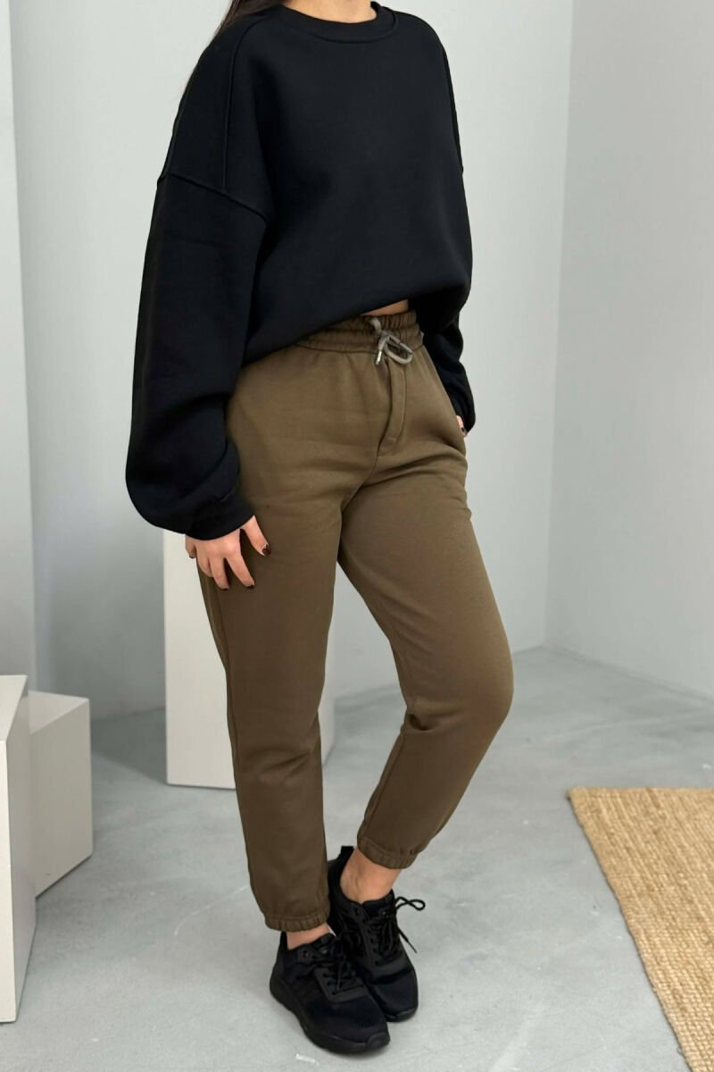 ONE COLOR SIMPLE FLUFFY WOMEN JOGGERS DARK GREEN/JEE - 1