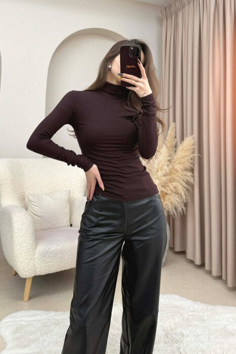 ONE COLOR SIMPLE HIGH NECK WOMEN SWEATSHIRT BROWN/KAFE - 3