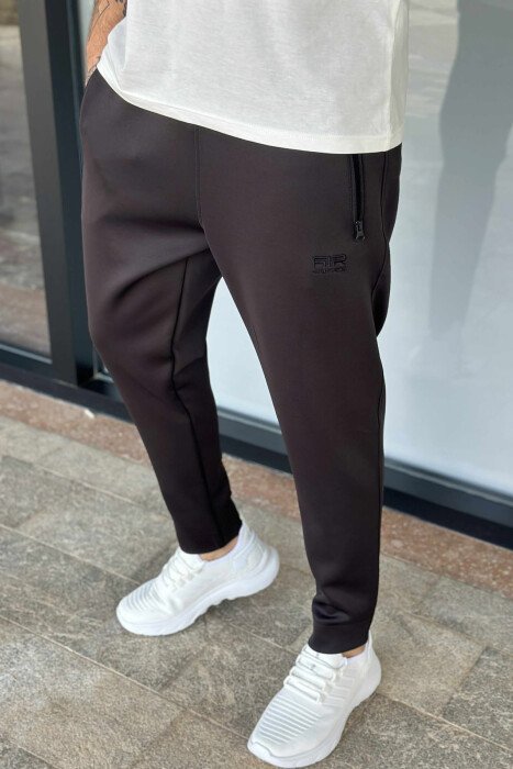 ONE COLOR SIMPLE MEN SWEATPANTS BLACK-BLACK/ZZ - KLAUDIO FASHION