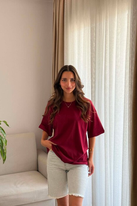 T-SHIRT NJË NGJYRËSH I THJESHTË PËR FEMRA NË NGJYRËN VISHNJË - KLAUDIO FASHION