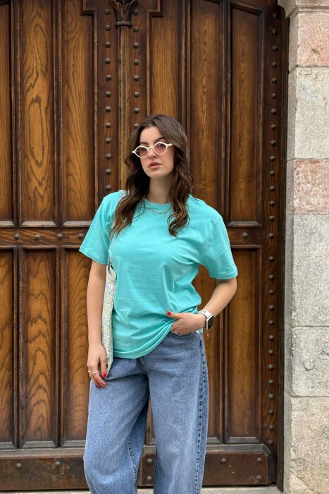 ONE COLOR SIMPLE ROUND NECK WOMEN T-SHIRT + 6 PAIR SOCKS BABY BLUE/BLU BY 