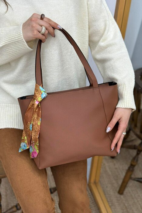 ONE COLOR SIMPLE SCARF DETAIL WOMEN BAG BROWN/KAFE - 1