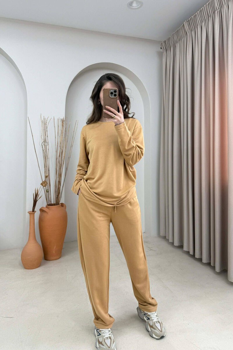ONE COLOR SIMPLE SWEATSHIRT + SWEATPANTS WOMAN SET DARK BEIGE/BEZHE ERRET - 1