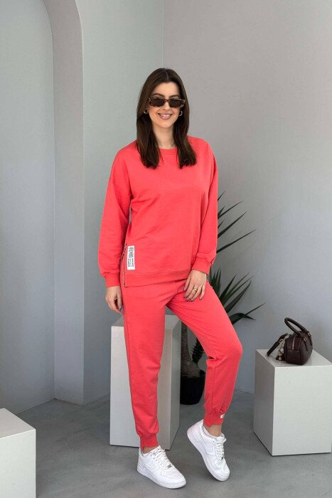 SET NJË NGJYRËSH PËR FEMRA NË NGJYRËN SALMON - KLAUDIO FASHION