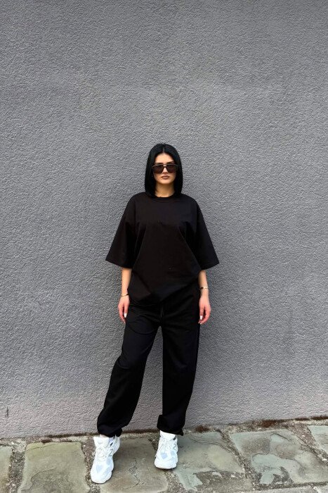 ONE COLOR SIMPLE T-SHIRT + JOGGERS WOMAN SET BLACK/ E ZEZE - KLAUDIO FASHION