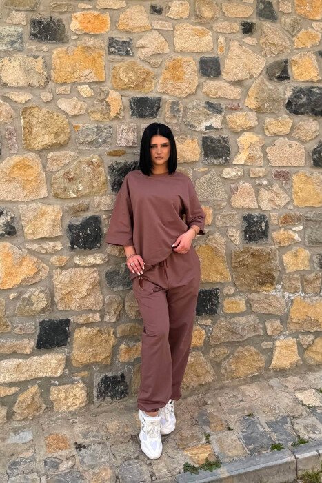 ONE COLOR SIMPLE T-SHIRT + JOGGERS WOMAN SET BROWN/KAFE - KLAUDIO FASHION