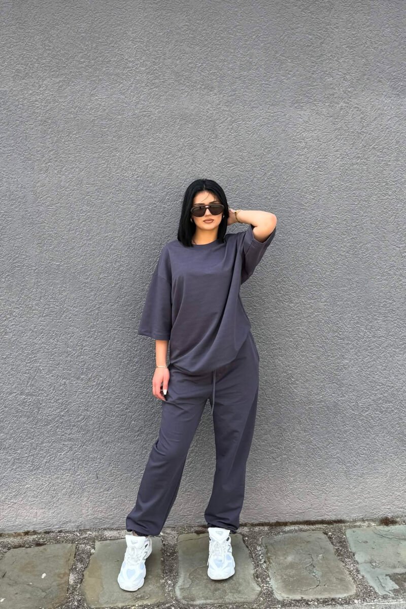 ONE COLOR SIMPLE T-SHIRT + JOGGERS WOMAN SET DARK GREY/GEE - 1