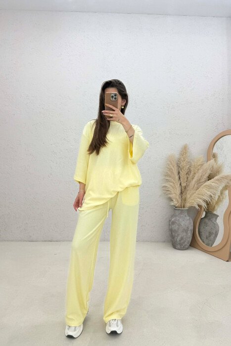 SET NJE NGJYRESH T-SHIRT + PANTALLONA PER FEMRA NE NGJYRE TE VERDHE - KLAUDIO FASHION