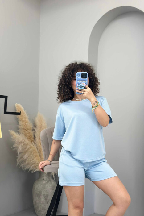 SET I THJESHTË T-SHIRT+PANTALLONA TË SHKURTRA PËR FEMRA NË NGJYRËN BLU E ZBARDHUR - KLAUDIO FASHION