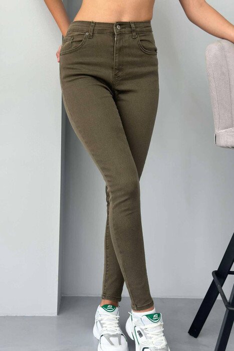 XHINSE TË THJESHTA TË NGUSHTA PËR FEMRA NË NGJYRËN JESHILE - KLAUDIO FASHION