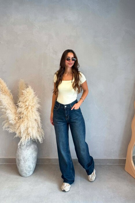 XHINSE TE THJESHTA NJE NGJYRESHE PER FEMRA NE NGJYRE BLU - KLAUDIO FASHION