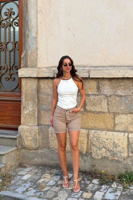 ONE COLOR SIMPLE WOMAN SHORTS BEIGE/BEZHE - KLAUDIO FASHION