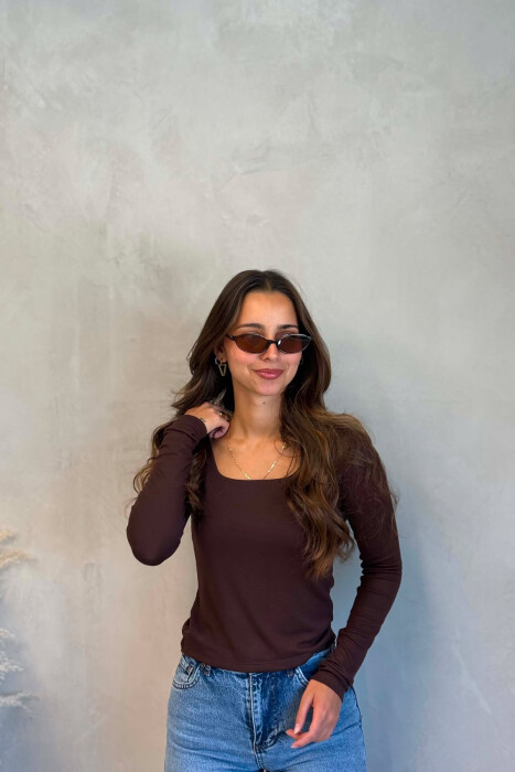 ONE COLOR SIMPLE WOMAN SWEATSHIRT BROWN/KAFE 