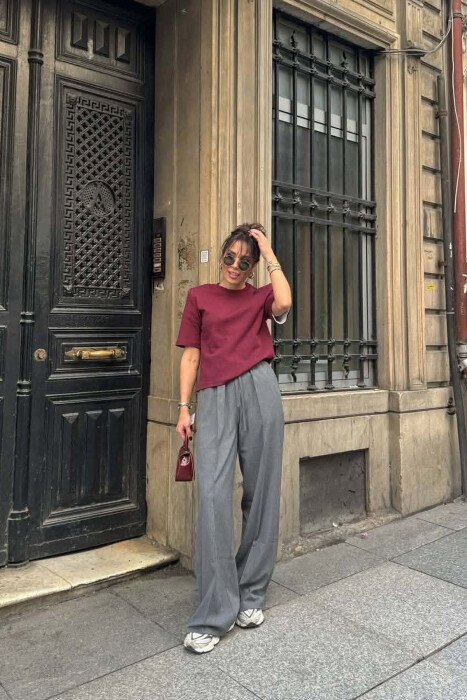 ONE COLOR SIMPLE WOMAN T-SHIRT BURGUNDY/VISHNJE - 
