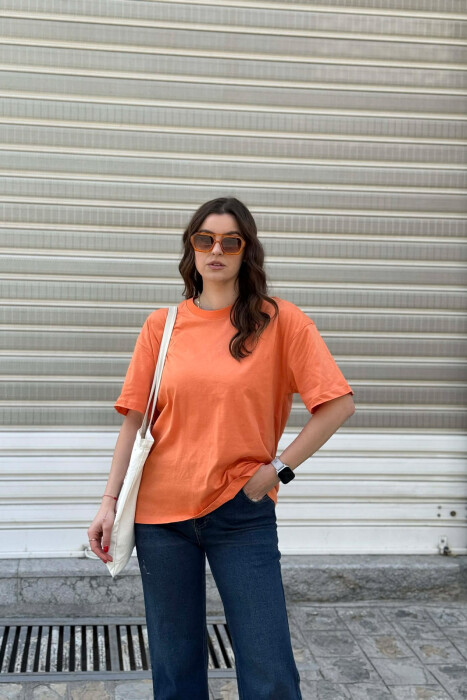 ONE COLOR SIMPLE WOMAN T-SHIRT + 6 PAIR SOCKS SALMON/SALMON - KLAUDIO FASHION
