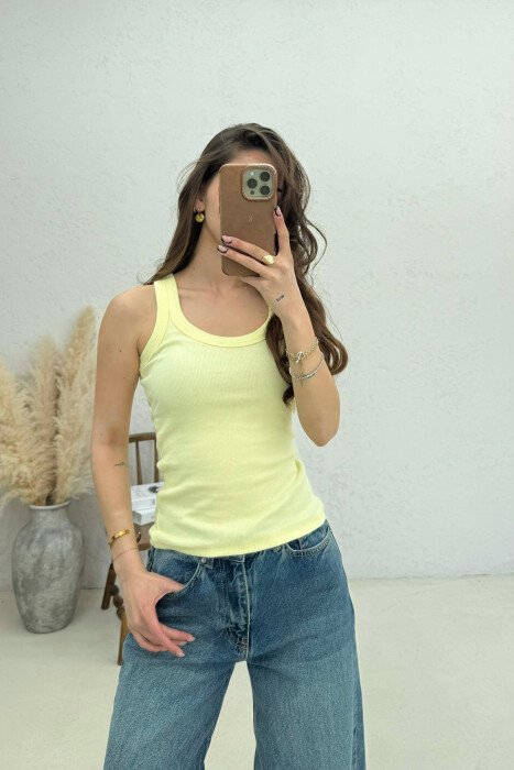 ONE COLOR SIMPLE WOMAN TANK TOP YELLOW/E VERDHE - KLAUDIO FASHION
