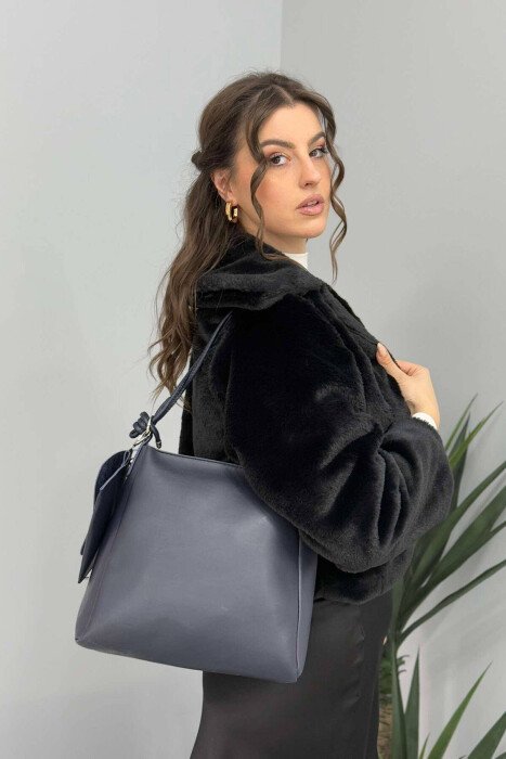ONE COLOR SIMPLE WOMEN BAG DARK BLUE/BEE - KLAUDIO FASHION