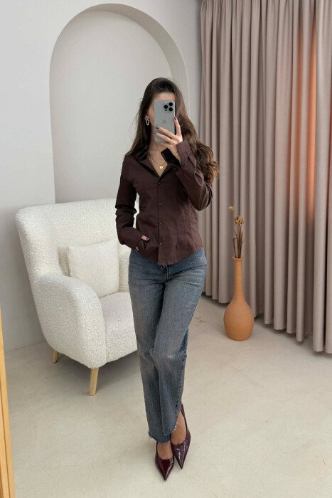 KËMISHË E THJESHTË NJË NGJYRËSHE PËR FEMRA NË NGJYRË KAFE TË ERRËT - KLAUDIO FASHION