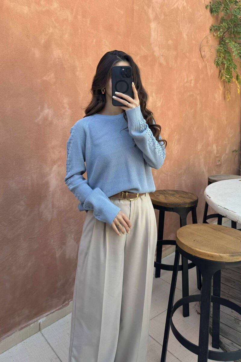 ONE COLOR SIMPLE WOMEN SWEATER LIGHTBLUE/BZ - 2