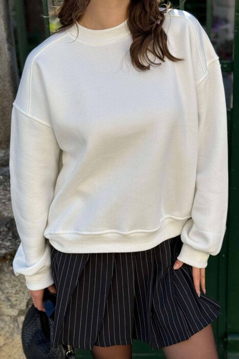 ONE COLOR SIMPLE WOMEN SWEATSHIRT WHITE-E BARDHE - KLAUDIO FASHION