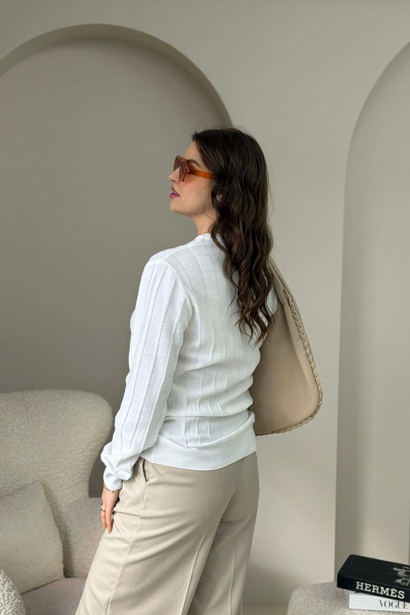 ONE COLOR SIMPLE WOMEN SWEATER WHITE-E BARDHE - 3