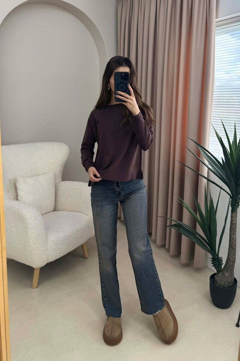 ONE COLOR SIMPLE WOMEN SWEATER DARK BROWN/KAE - 2