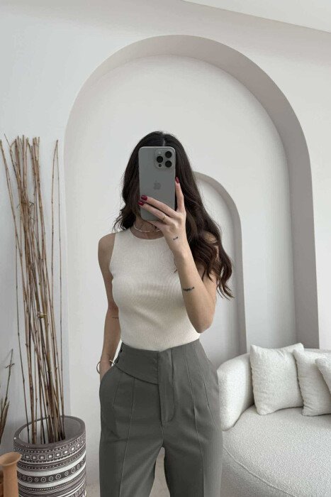 ONE COLOR SIMPLE WOMEN TANK TOP ANTIQUEWHITE/ANTIKE 