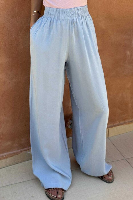 PANTALLONA NJË NGJYRËSHE TË THJESHTA PËR FEMRA NË NGJYRËN BABY BLUE 