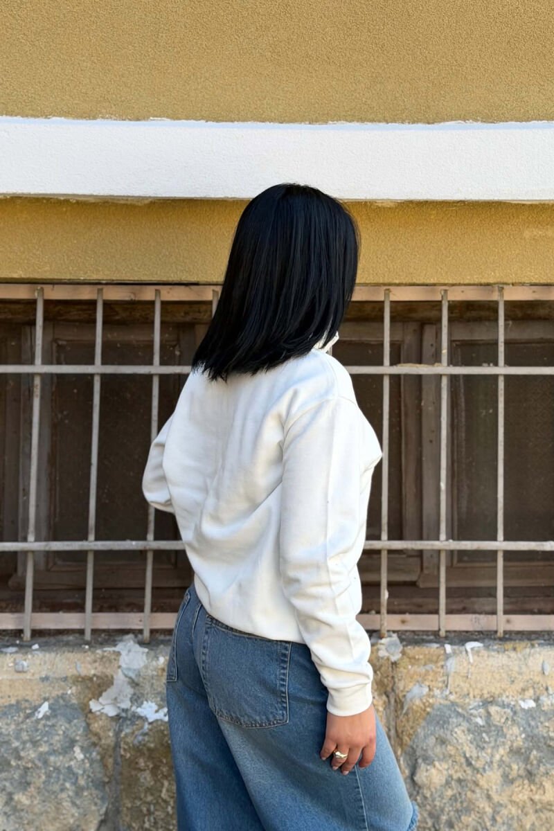 ONE COLOR SIMPLE ZIPPER NECK WOMAN SWEATSHIRT WHITE-E BARDHE - 3