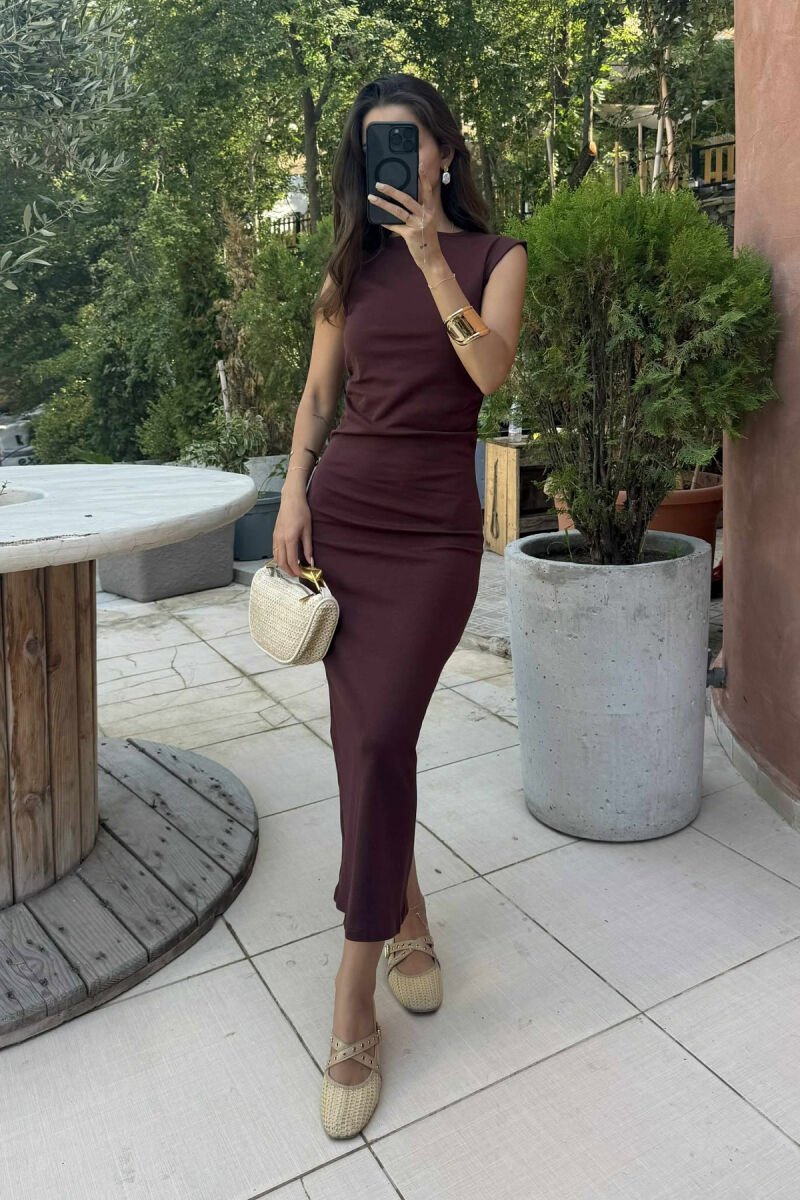 ONE COLOR SLEEVELESS OPEN BACK WOMEN DRESS BROWN/KAFE - 3