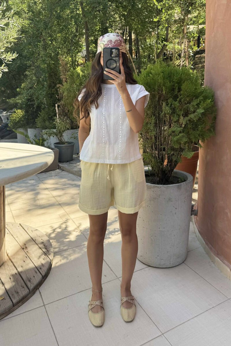 ONE COLOR SLEEVELESS WOMEN T-SHIRT WHITE-E BARDHE - 1