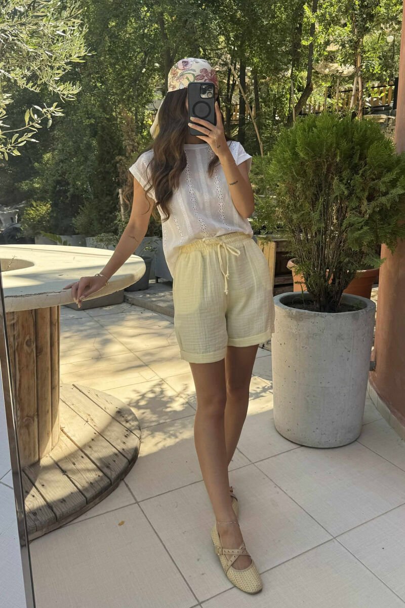 ONE COLOR SLEEVELESS WOMEN T-SHIRT WHITE-E BARDHE - 9
