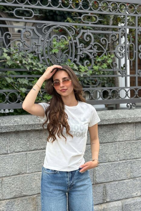 ONE COLOR SPARKLING WRITTINGS WOMAN T-SHIRT WHITE-E BARDHE - KLAUDIO FASHION