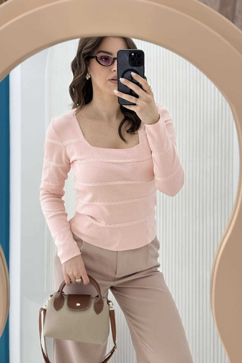 ONE COLOR SQUARE NECK WOMEN SWEATER POWDER/PUDER - 4