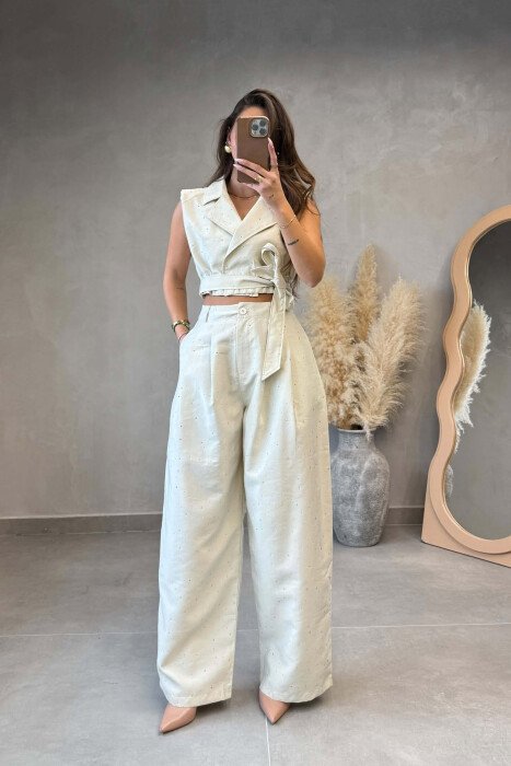 ONE COLOR STONES DETAILS VEST + BELTED TROUSERS WOMAN SET CREAM/KREM - 
