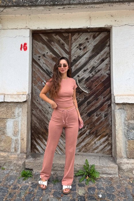 ONE COLOR T-SHIRT + SWEATPANTS WOMAN SET POWDER/PUDER - KLAUDIO FASHION