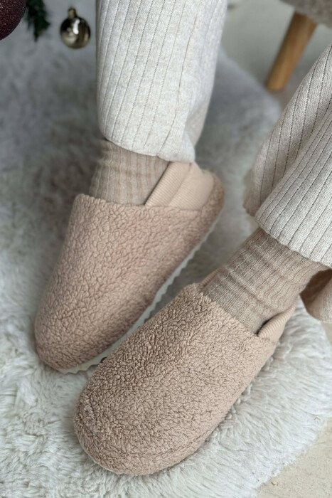 ONE COLOR TEDDY WOMEN SLIPPERS DARK BEIGE/BEZHE ERRET 