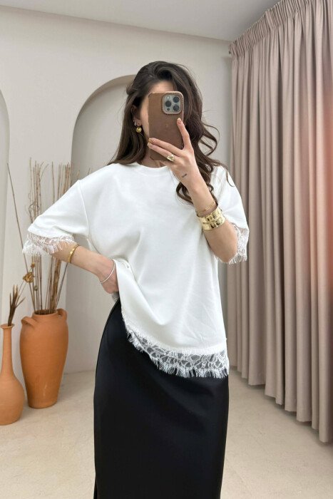 ONE COLOR TULLE DETAIL WOMAN T- SHIRT WHITE-E BARDHE - KLAUDIO FASHION