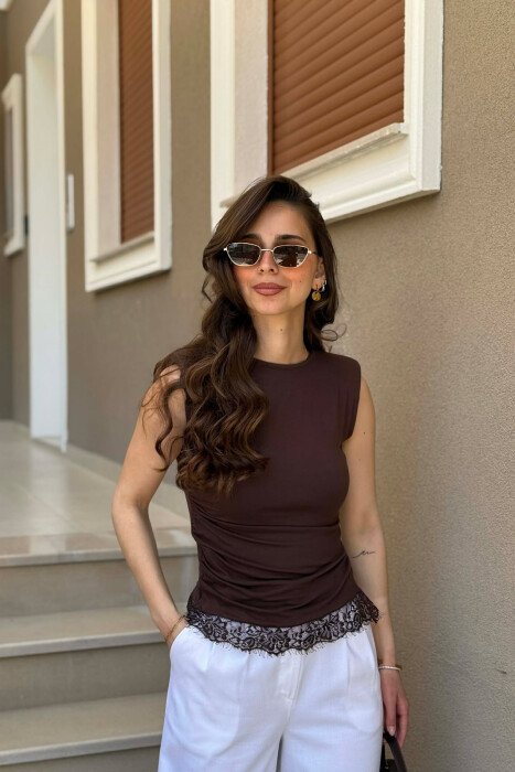 KANATJERE ME DETAJ DANTELLE PER FEMRA NE NGJYRE KAFE 