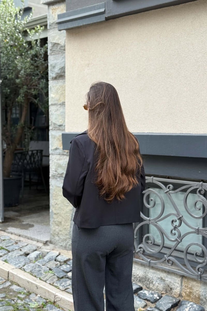 ONE COLOR TWO BUTTONS WOMAN JACKET BLACK/ E ZEZE - 2