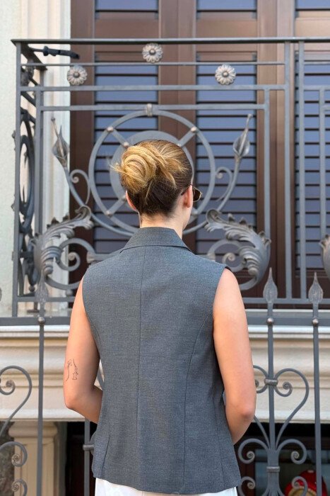 ONE COLOR TWO BUTTONS WOMAN VEST GREY/GRI - 4